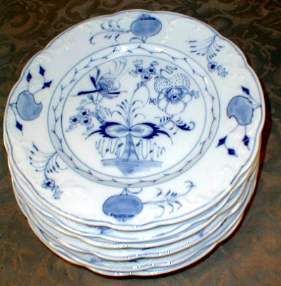 Blue ONION Hand PAINTED Plates (6) ~ANTIQUE~