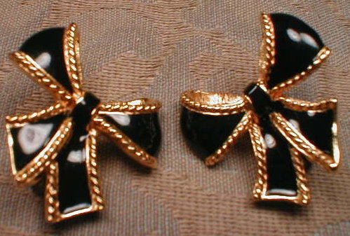 KJL Earrings ENAMEL Bows AVON Kenneth J Lane -