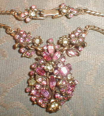 HOLLYCRAFT Necklace EARRINGS Set 1950 -VINTAGE-
