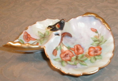 BiRD Pin DISH Hand Painted TRUMPET Vine UNIQUE