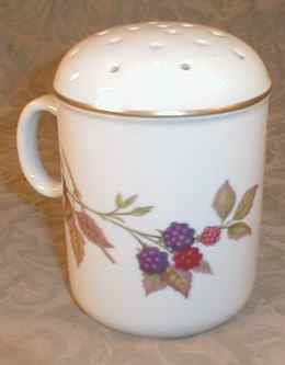 ROYAL Worcester EVESHAM Sugar SHAKER Muffineer-