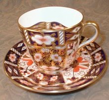 IMARI Mustache CUP Saucer -ROYAL Crown DERBY-