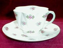 SHELLEY Rosebud DAINTY Teacup & Saucer