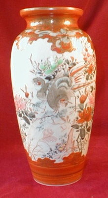 Antique KUTANI Vase - HAND Painted -
