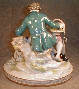 Royal VIENNA Figural GROUP - ANTIQUE -