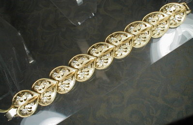 CORO Heart BRACELET Rhinestones - VINTAGE -