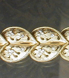 CORO Heart BRACELET Rhinestones - VINTAGE -