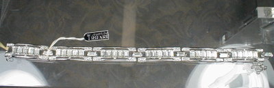 TRIFARI Rhinestone BRACELET -Original Hang Tag-