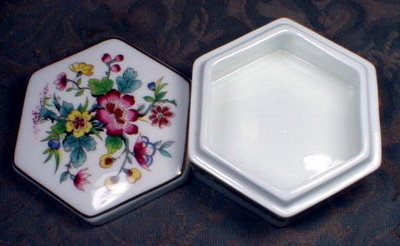COALport MiNG Rose BOX - Jewelry or Trinket -