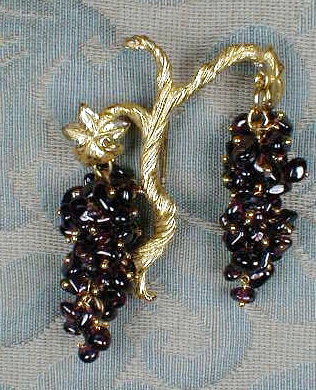 AMETHYST Grape ViNE Pin - VINTAGE -
