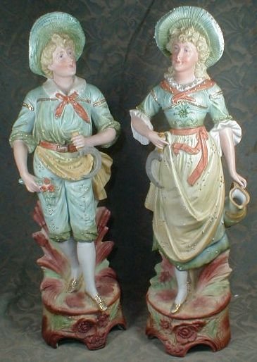 BISQUE Figurines Country Boy & Girl - ANTIQUE -