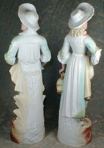 BISQUE Figurines Country Boy & Girl - ANTIQUE -