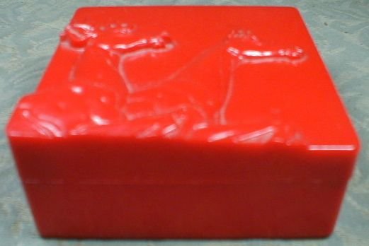 HICKOK Plastic BOX Buck & Doe, RED - VINTAGE -