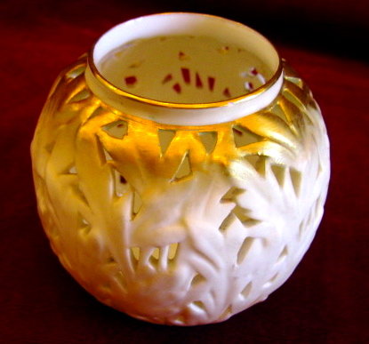 ROYAL WORCESTER Reticulated Vase - ANTIQUE -