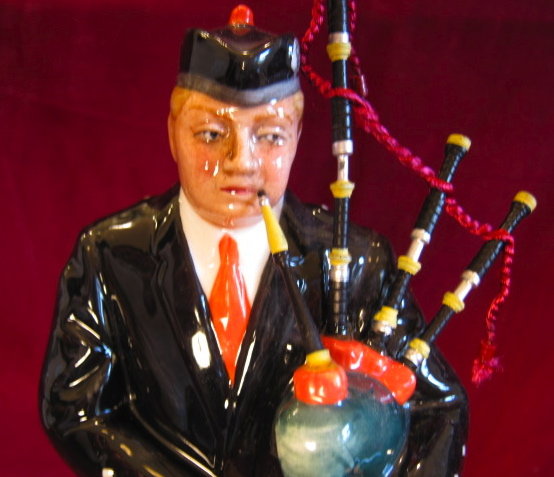 Royal Doulton THE PIPER Limited Edition Figurine HN3444