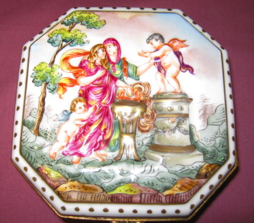 Capodimonte Octagonal Hinged Box - Made in France -