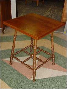 Antique Solid Oak Antique Parlor Table