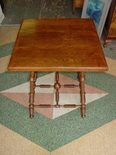Antique Solid Oak Antique Parlor Table