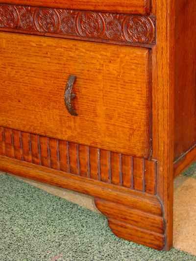 English Vintage 2 Drawer 1/4 Sawn Tiger Oak Chest of Drawers