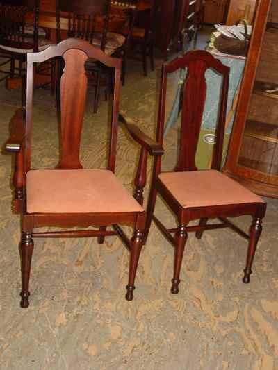 Mount Airy Mantel and Table Company Mahogany Table & Chair Dining Set