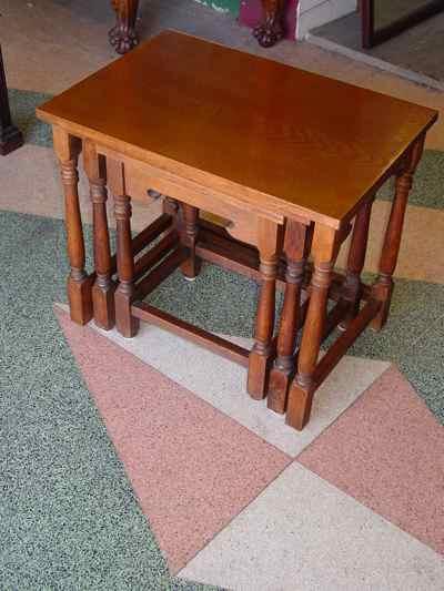 Set of 3 Solid Oak Nesting Tables