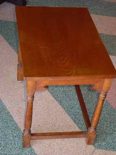Set of 3 Solid Oak Nesting Tables