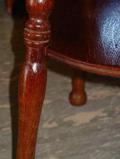 Antique Solid Oak 1/4 Sawn Tiger Oak Parlor Table