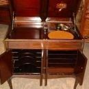 Victor Victrola Model VV-S-215 in Mahogany Cabinet