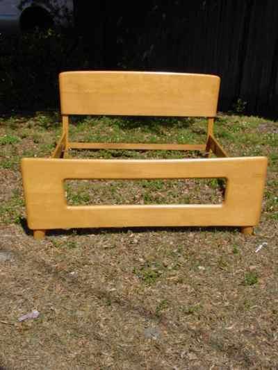 Heywood-Wakefield Solid Maple Champagne Dog Bone Full Size Bed Frame 530