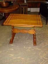 Antique Solid Oak Draw Leaf Trestle Table