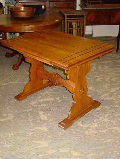 Antique Solid Oak Draw Leaf Trestle Table