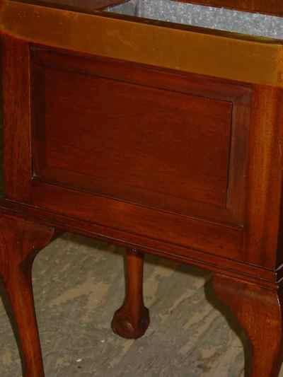 Antique Solid Mahogany Claw & Ball Foot Copper Trim Planter