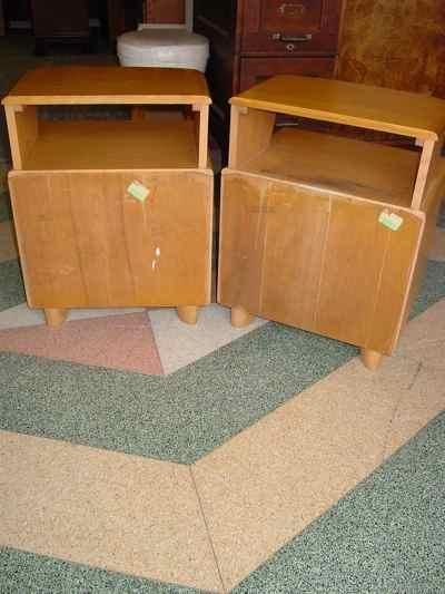 Pair of Heywood-Wakefield Solid Maple Champagne Deluxe Encore Night Stands M538