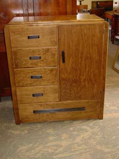 Edison Little Folks Furniture Company Maple Chifforobe