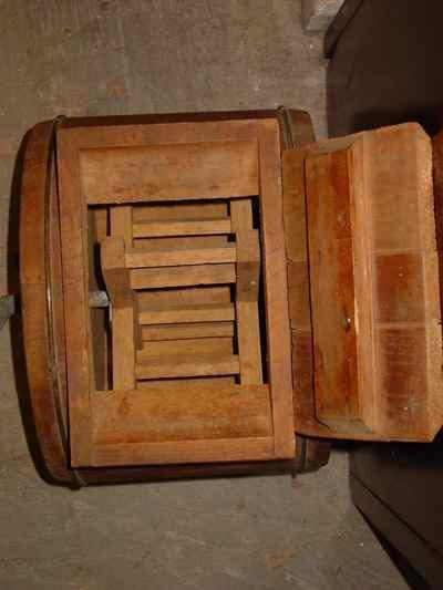 Antique New Style White Cedar 3 Gallon Cylinder Churn No 1