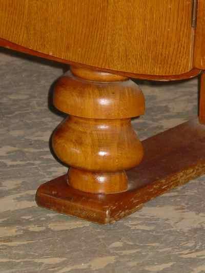 Harris Lebus Vintage Art Deco Style 1/4 Sawn Tier Oak Sideboard/Buffet