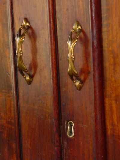 English Antique Victorian Mahogany Credenza Cabinet Server