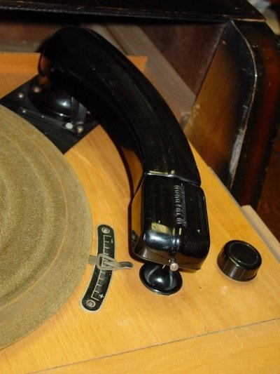 Supraphon Turntable in Walnut & Birch Cabinet