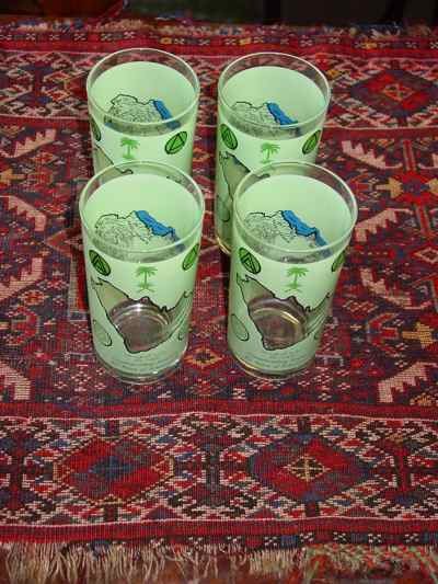 Aramco 3-Dimensional Glass Tray Beverage Set
