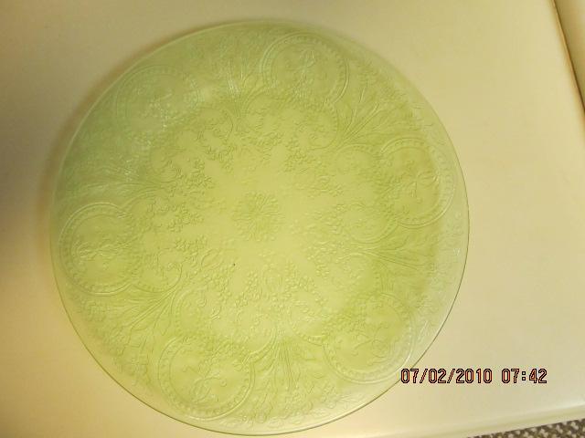 Horseshoe Pattern Depression Green Vaseline Glass