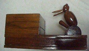 Raven Cigarette Dispenser - Tobacciana