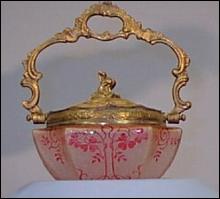 Webb Cameo Glass Sweetmeat