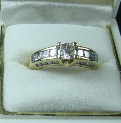 14k Yellow Gold Princess Cut Diamond Ring - Estate Jewelry