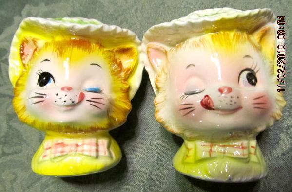Winkin' Miss Priss Kitty ENESCO Salt + Pepper - Fine Porcelain