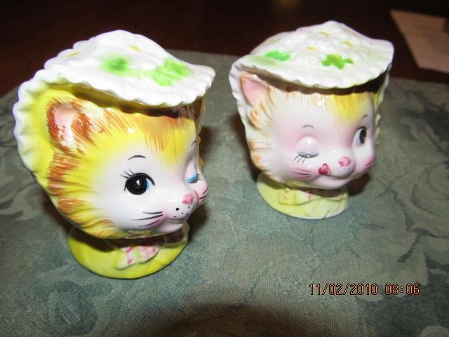 Winkin' Miss Priss Kitty ENESCO Salt + Pepper - Fine Porcelain