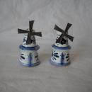 Salt and pepper shakers, blue and white.Mini size