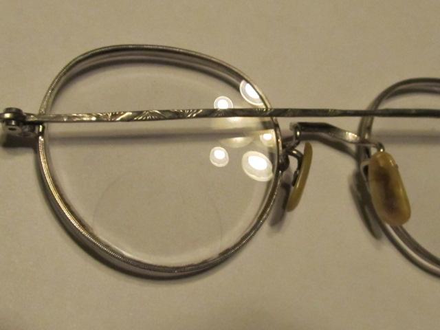 12 K White Glasses Bifocals Round in Case - Glass