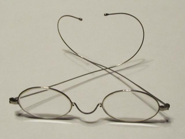 Eye Glasses Child's Oval Wire Rim - Glass