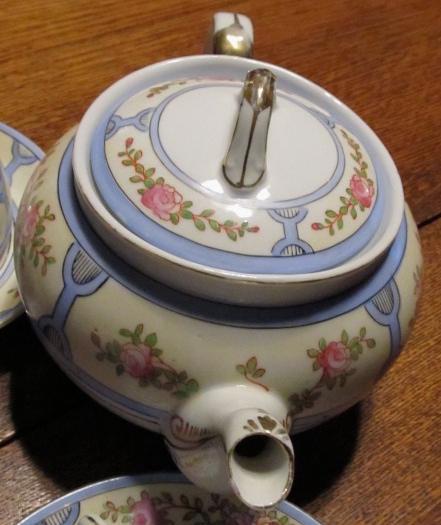 Nipon Art Deco Tea Set - Fine Porcelain
