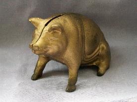 SEATED PIG Cast Iron Bank - Metalware